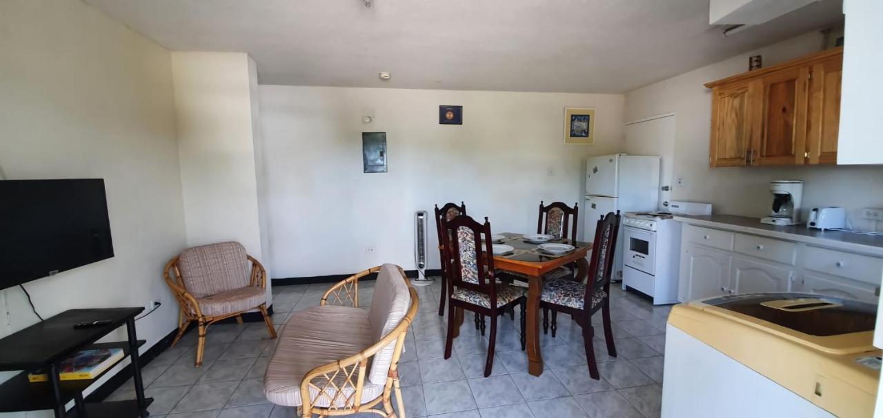 Malfranza Apartments Bridgetown Extérieur photo